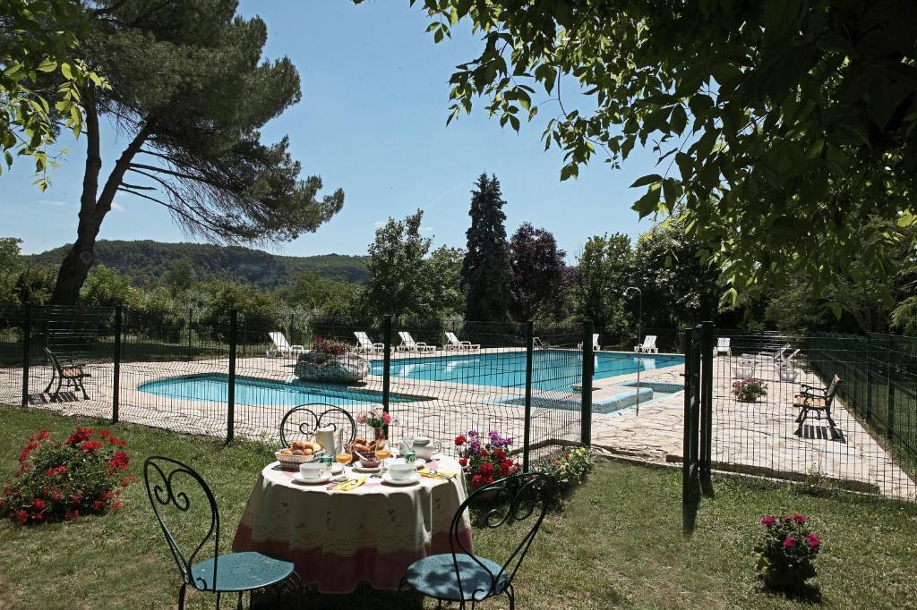 Chambres D'Hotes Le Menestrel Les Eyzies Exterior foto